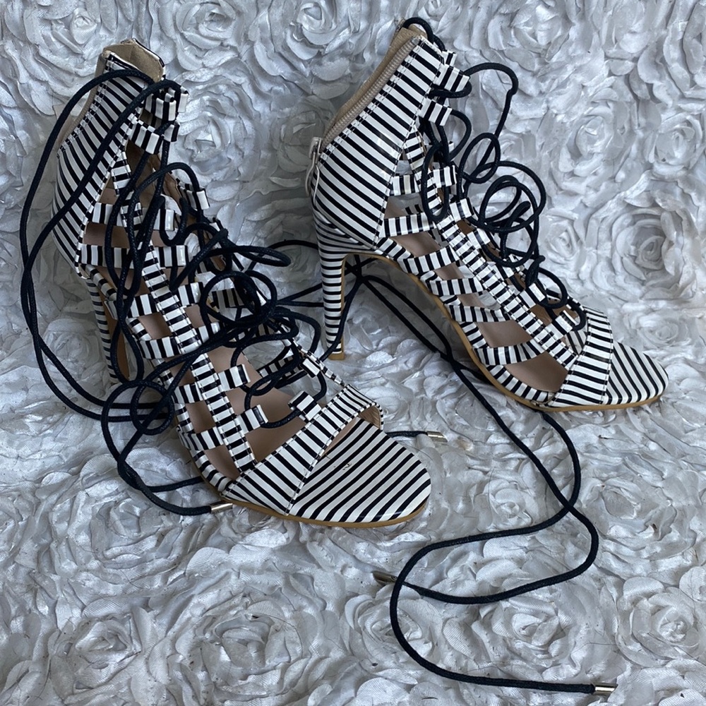 Lace up black‎ and white striped heels size 8.5